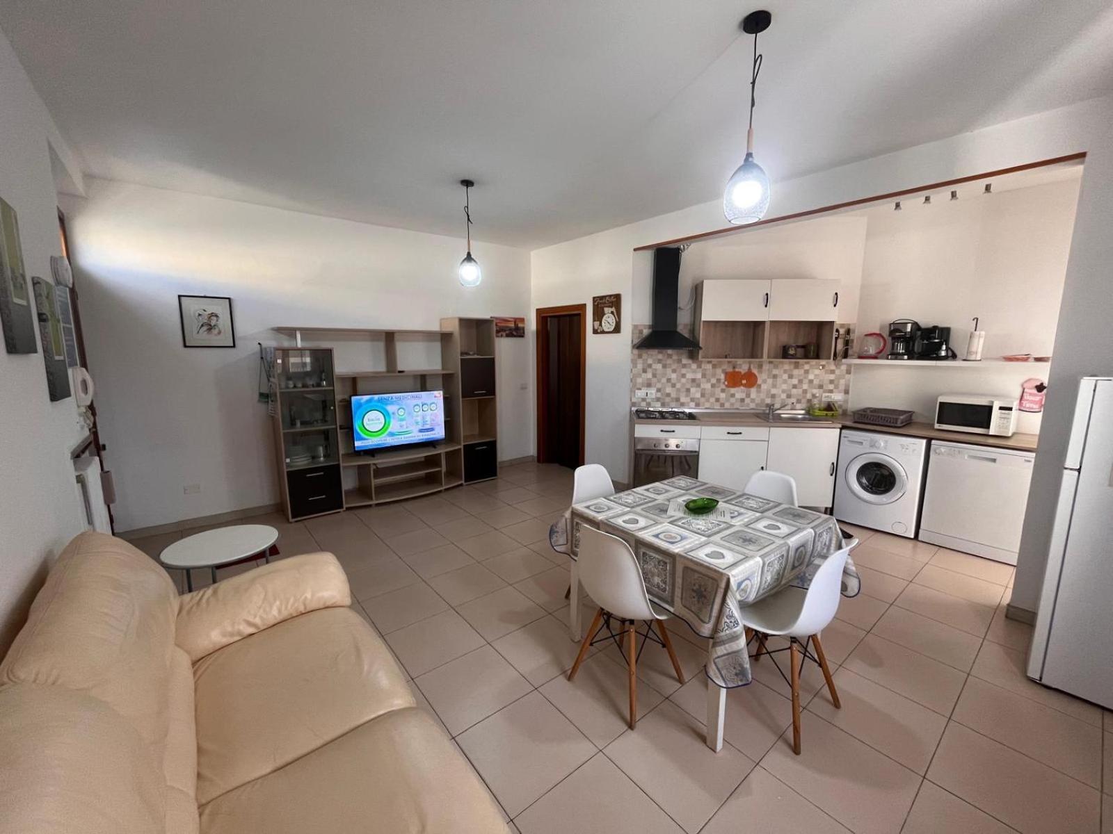Good House- Ampio Appartamento Vicino Al Mare Rimini Exterior photo